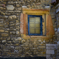 Antatt - Fargerikt vindu