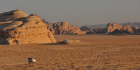 Spor  i sand. Wadi Rum, Jordan