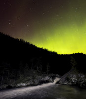 Gislefossen i nordlys