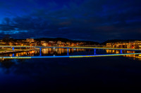 Mellom lys og stillhet